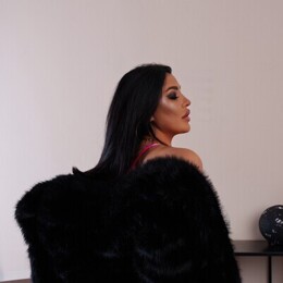 Шлюха Мия 87703