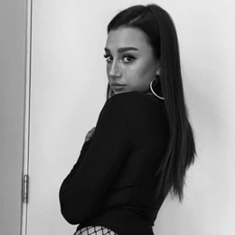 Шлюха Вика 79331