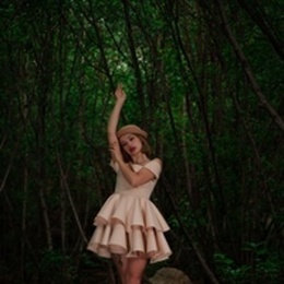 Шлюха Алиса 81502