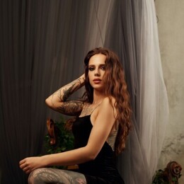 Шлюха Аврора 86212