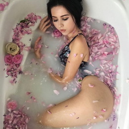 Шлюха Кира 80016