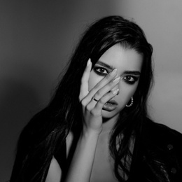 Шлюха Юля 81509