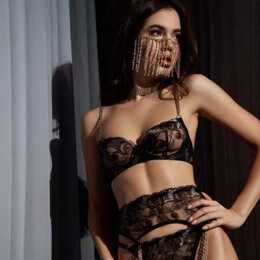 Шлюха Кира 79824